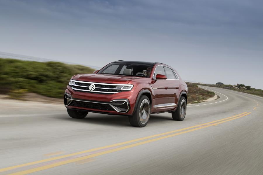 Volkswagen Atlas Cross Sport Concept 2018 года  (фото 17 из 30)